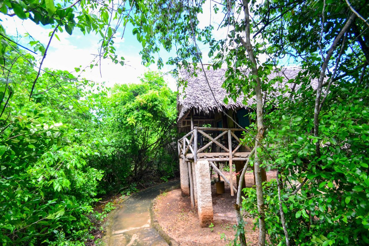 Stilts Диани-Бич Экстерьер фото